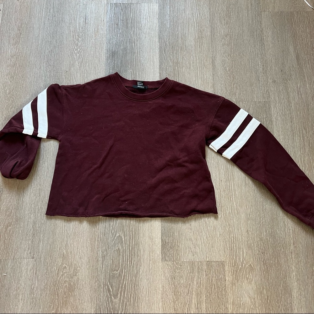 Cropped sweater from Forever 21. Size S